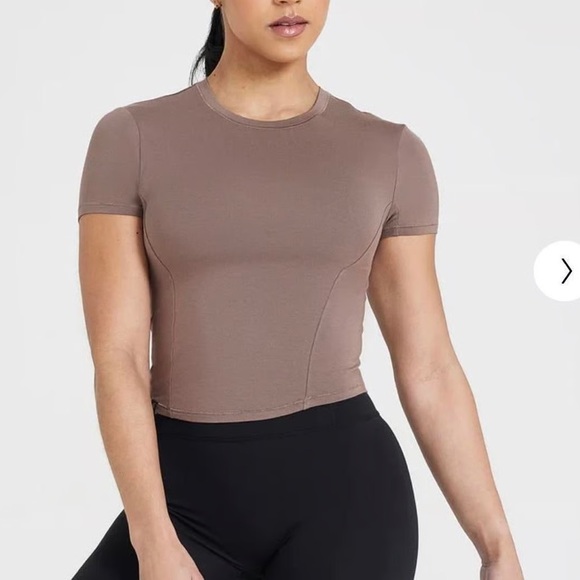 MELLOW SOFT MID SHORT SLEEVE T-SHIRT - Picture 3 of 3